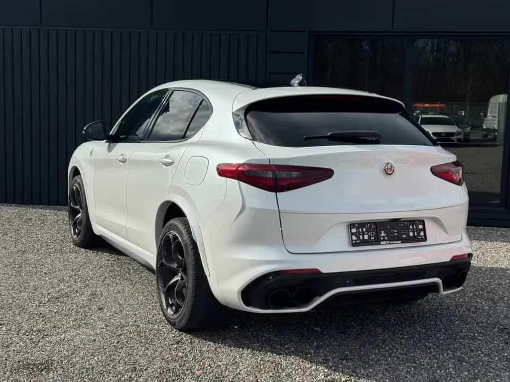Alfa Romeo Stelvio 2.9 V6 Quadrifoglio Q4*Keramik*Panorama* 04/2018-photo-10