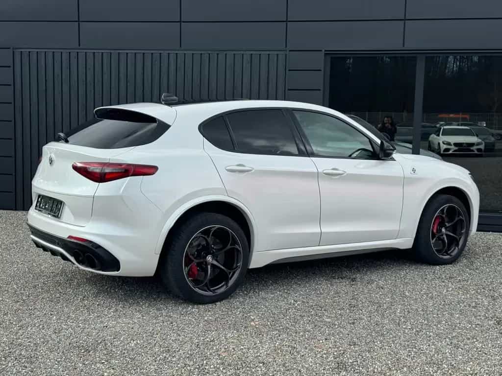 Alfa Romeo Stelvio 2.9 V6 Quadrifoglio Q4*Keramik*Panorama* 04/2018-photo-16