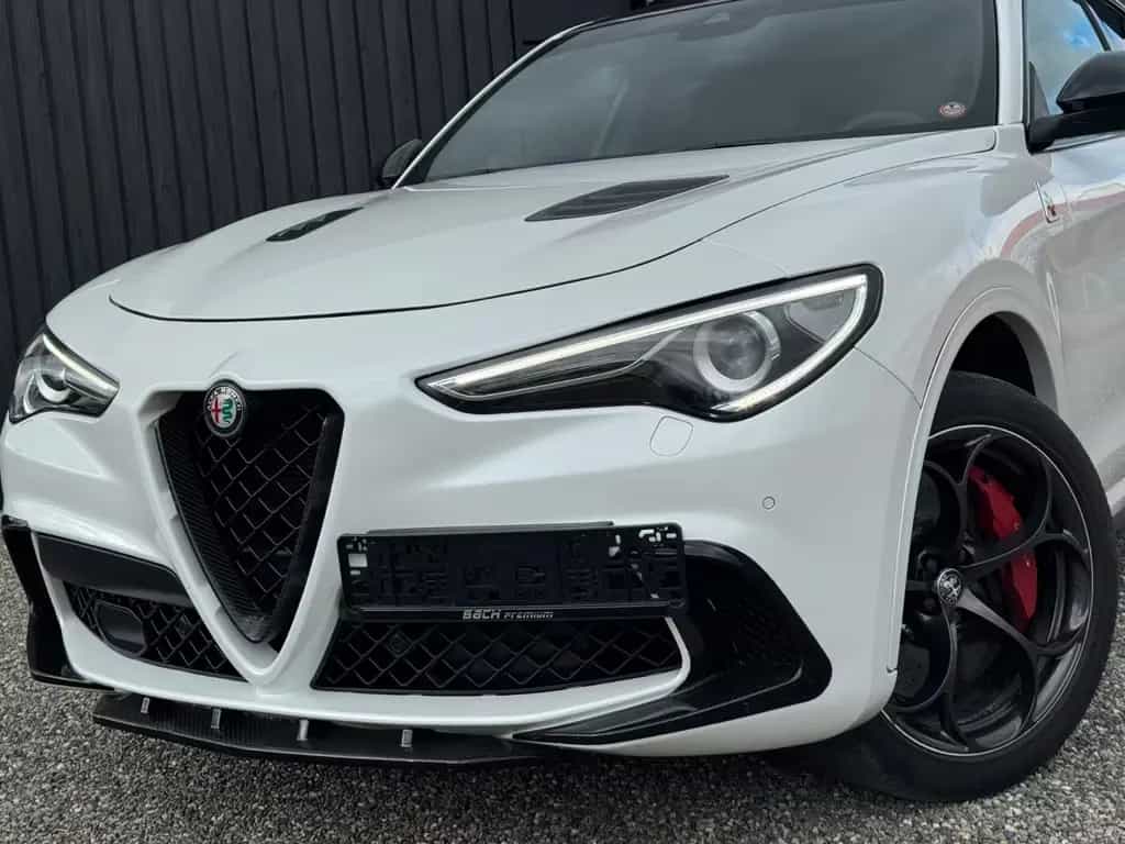 Alfa Romeo Stelvio 2.9 V6 Quadrifoglio Q4*Keramik*Panorama* 04/2018-photo-24