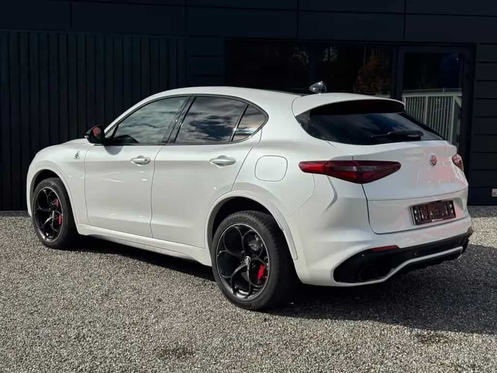 Alfa Romeo Stelvio 2.9 V6 Quadrifoglio Q4*Keramik*Panorama* 04/2018-photo-9