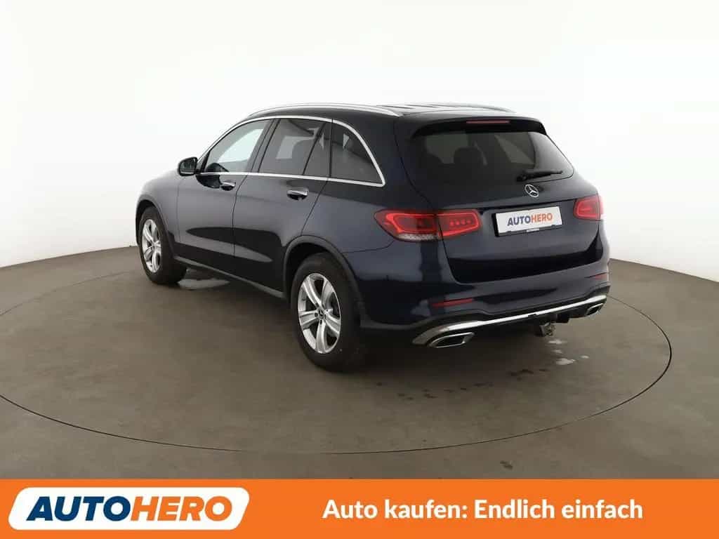 Mercedes-Benz GLC-Class 200 4Matic AMG Line Aut.*LED*NAVI*ACC*CAM* 09/2020-photo-3