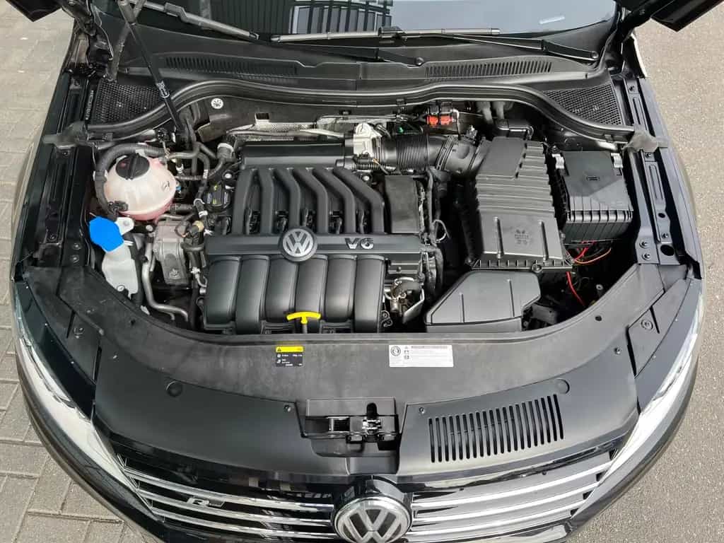 Volkswagen CC 3.6 V6 DSG 4MOTION R-Line Kam Navi Bi-Xenon 03/2015-photo-16