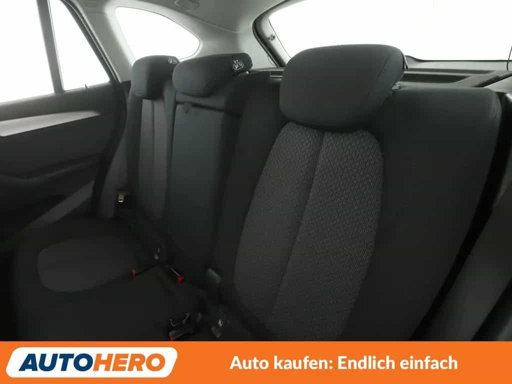 BMW X1 sDrive 18i Advantage*NAVI*TEMPO*PDC*SHZ*KLIMA 12/2019-photo-13