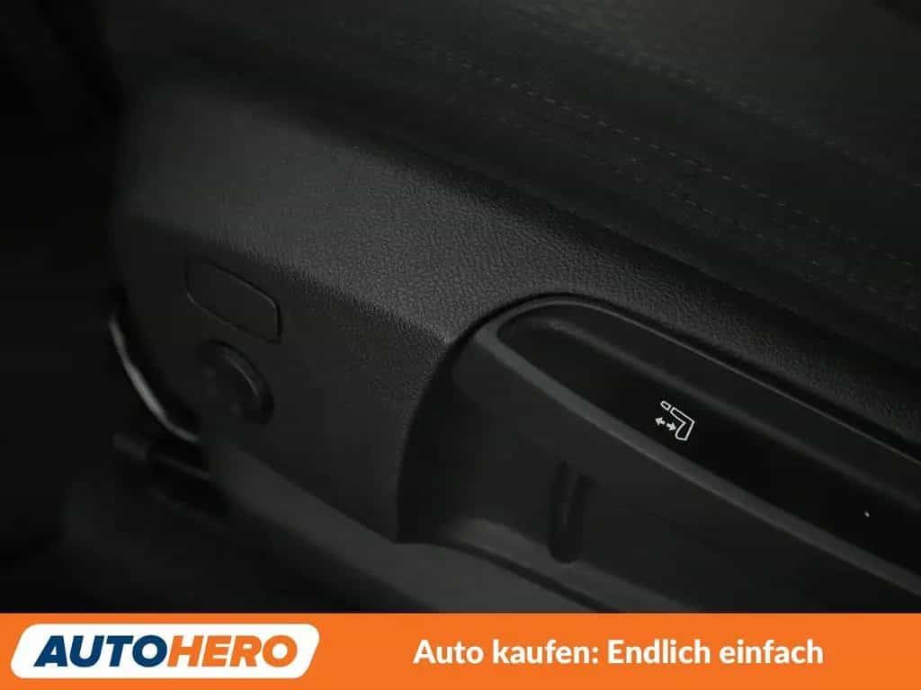 BMW X1 sDrive 18i Advantage*NAVI*TEMPO*PDC*SHZ*KLIMA 12/2019-photo-28