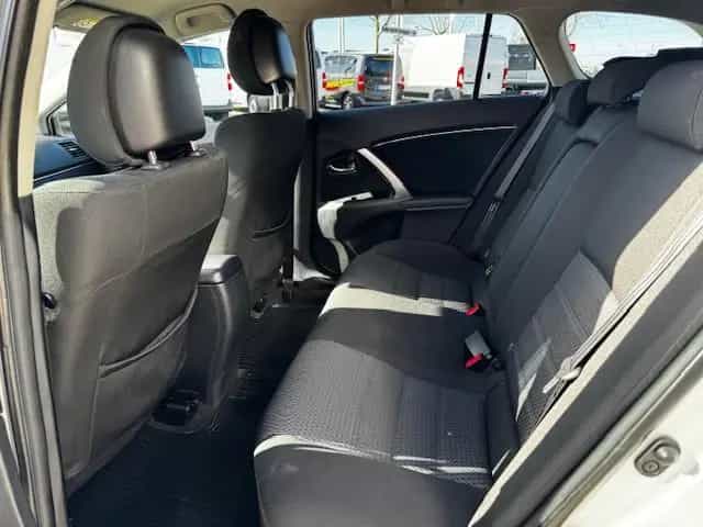 Toyota Avensis Kombi 2.0 Edition SHZ KAMERA FACEL. 03/2015-photo-12