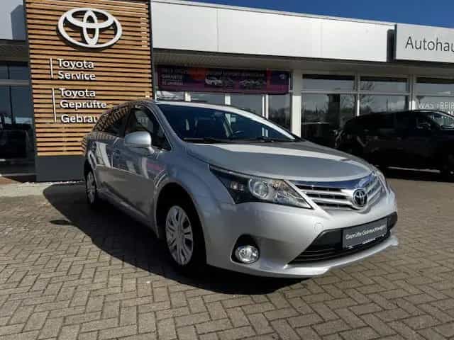 Toyota Avensis Kombi 2.0 Edition SHZ KAMERA FACEL. 03/2015-photo-19