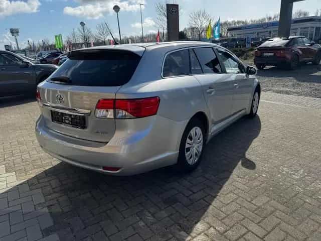 Toyota Avensis Kombi 2.0 Edition SHZ KAMERA FACEL. 03/2015-photo-20