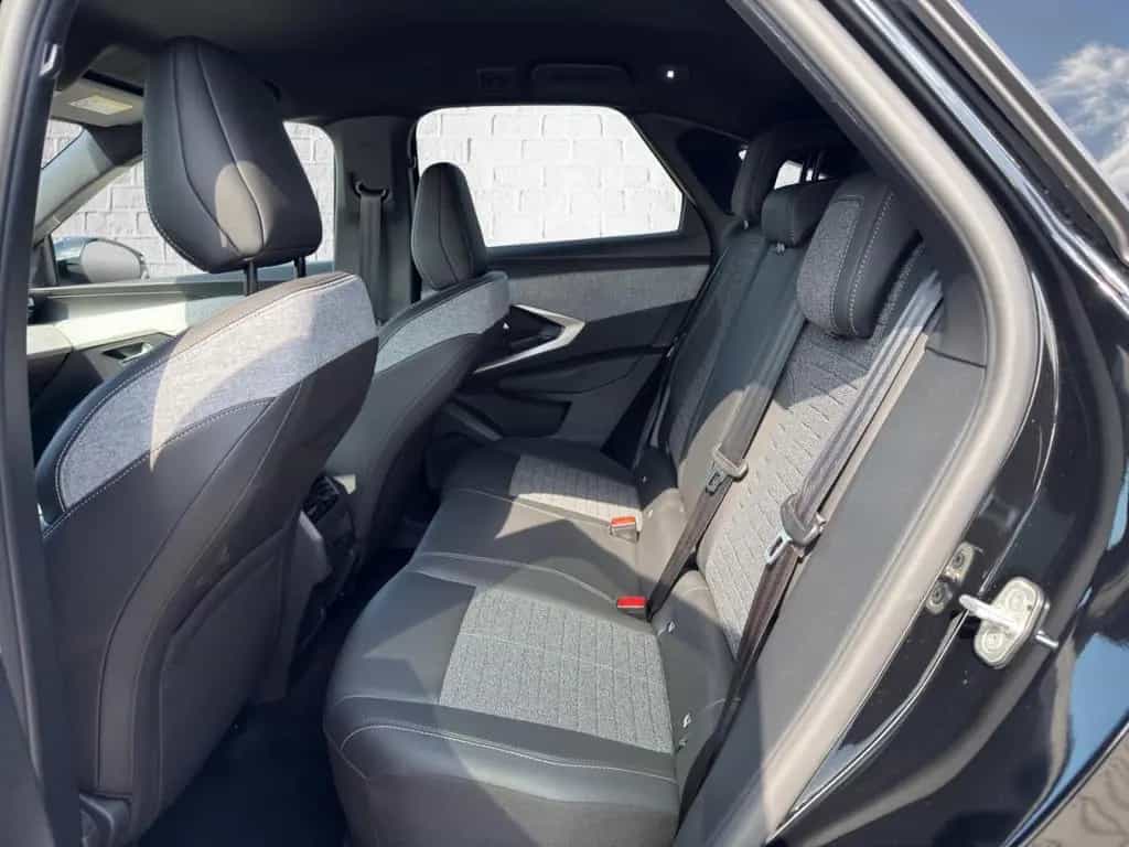 Peugeot 3008 Hybrid 145 DSC6 Allure  Navi/Winterpaket 03/2025-photo-10