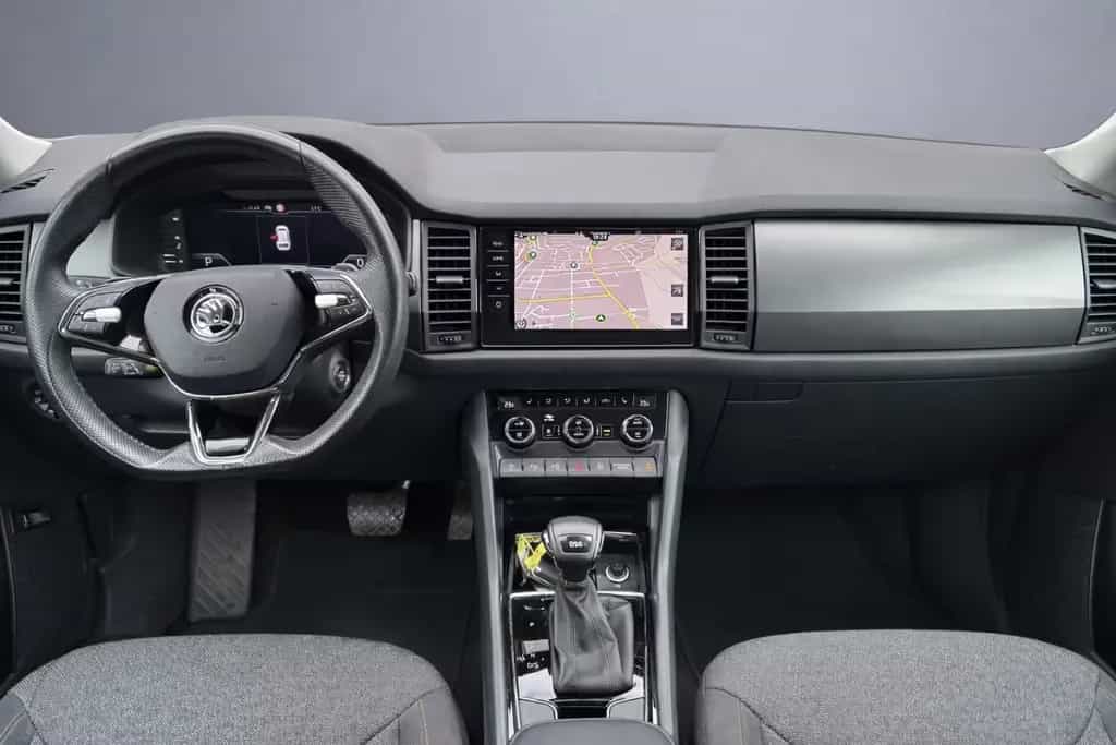 Skoda Kodiaq Clever 2.0 TDI DSG, 360° Kamera, AHZV 02/2021-photo-9