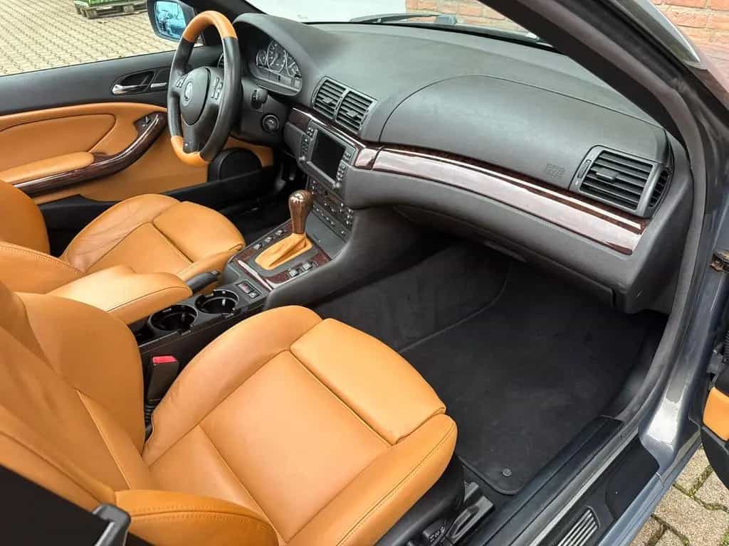 BMW 3 Series 330 Ci Cabrio M-Paket 06/2005-photo-15