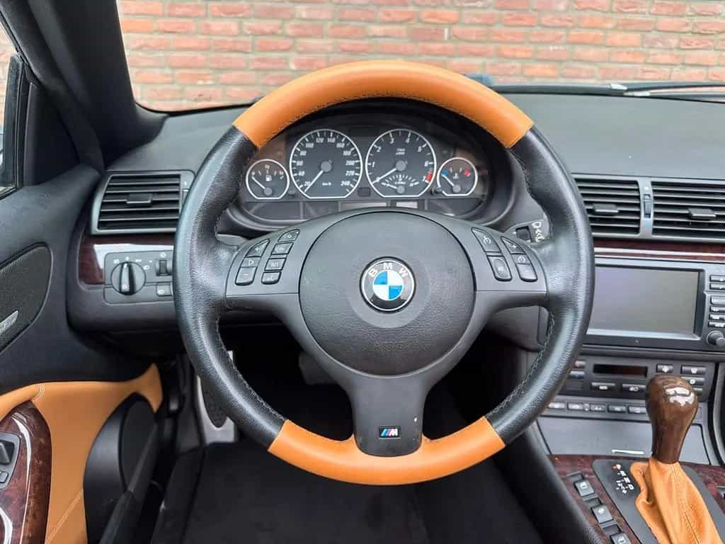 BMW 3 Series 330 Ci Cabrio M-Paket 06/2005-photo-18