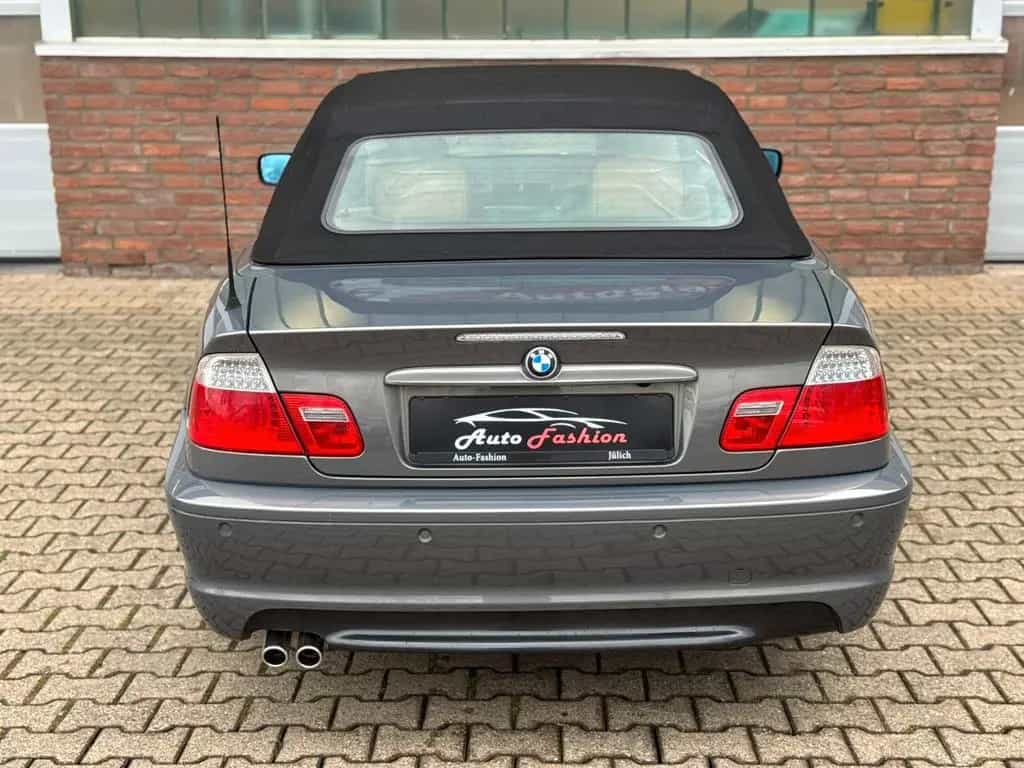 BMW 3 Series 330 Ci Cabrio M-Paket 06/2005-photo-25