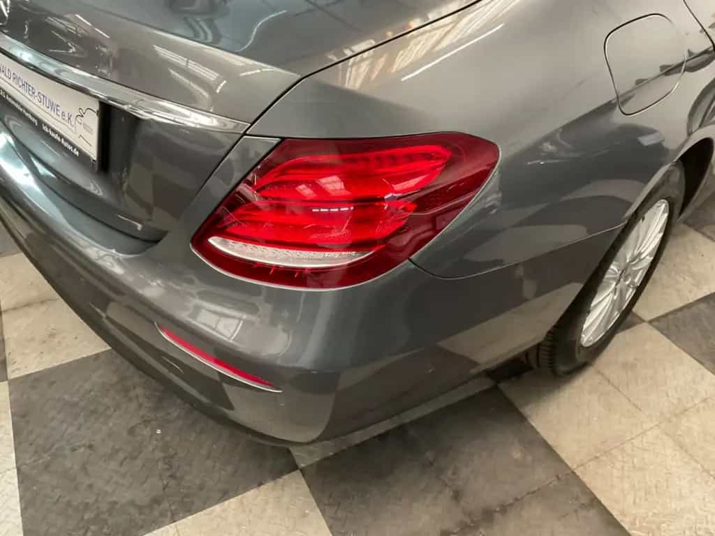 Mercedes-Benz E-Class 200 CGI Navi,LED,6-Gang,Kamera ,1.Hd,SH 10/2017-photo-11
