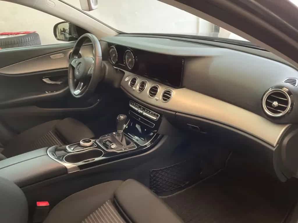 Mercedes-Benz E-Class 200 CGI Navi,LED,6-Gang,Kamera ,1.Hd,SH 10/2017-photo-18