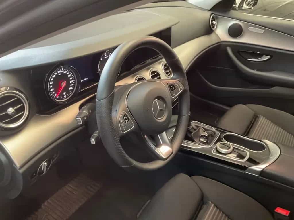 Mercedes-Benz E-Class 200 CGI Navi,LED,6-Gang,Kamera ,1.Hd,SH 10/2017-photo-29