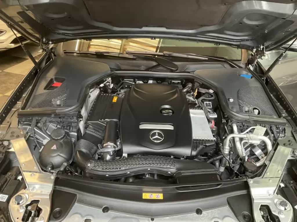 Mercedes-Benz E-Class 200 CGI Navi,LED,6-Gang,Kamera ,1.Hd,SH 10/2017-photo-37