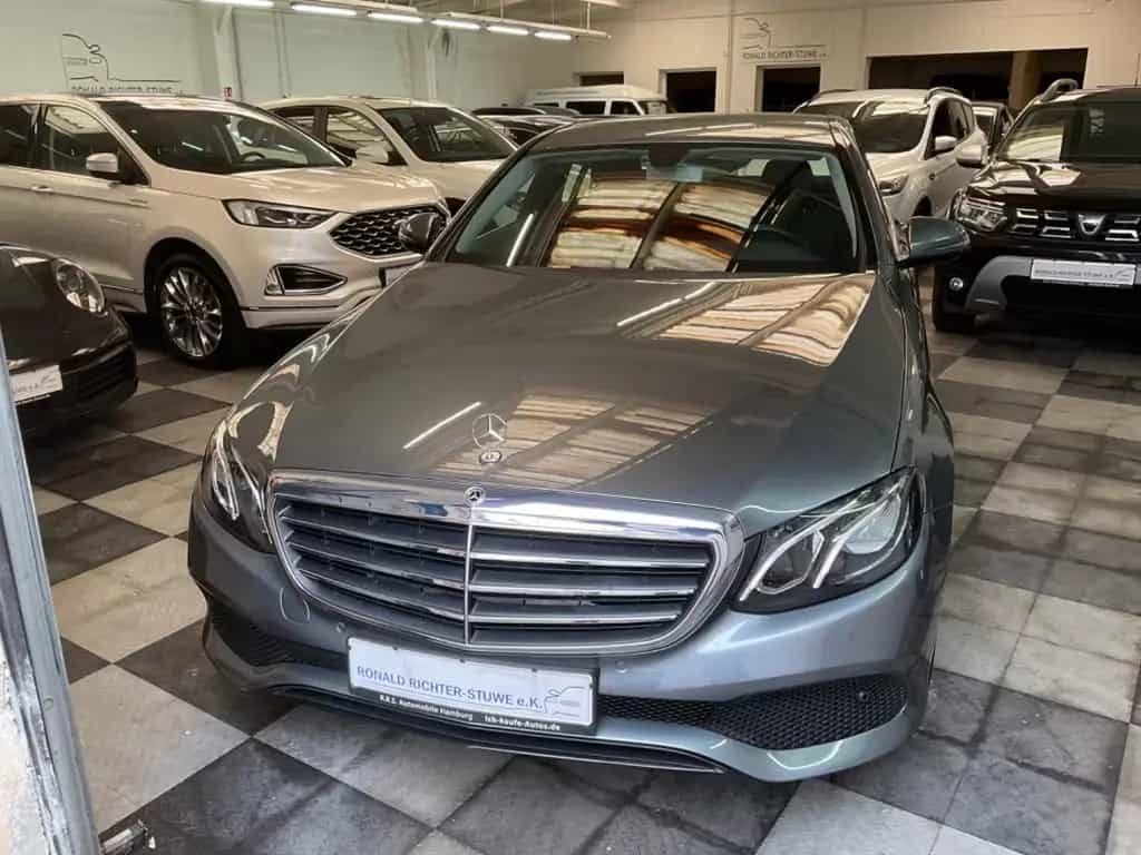 Mercedes-Benz E-Class 200 CGI Navi,LED,6-Gang,Kamera ,1.Hd,SH 10/2017-photo-5