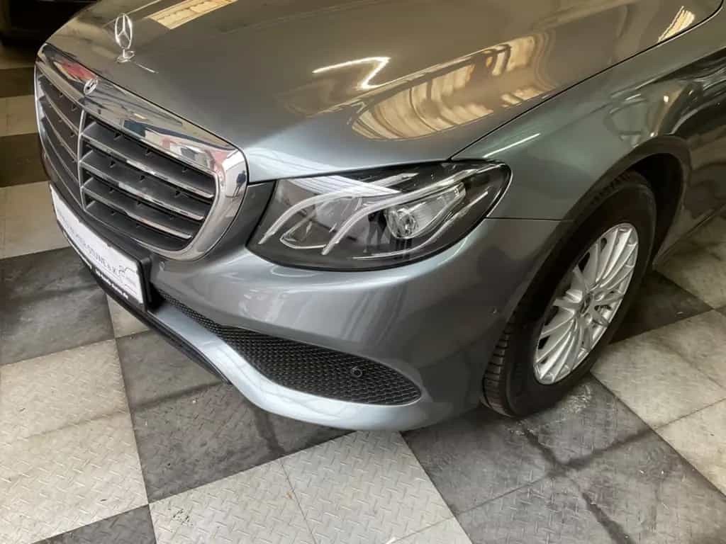 Mercedes-Benz E-Class 200 CGI Navi,LED,6-Gang,Kamera ,1.Hd,SH 10/2017-photo-6