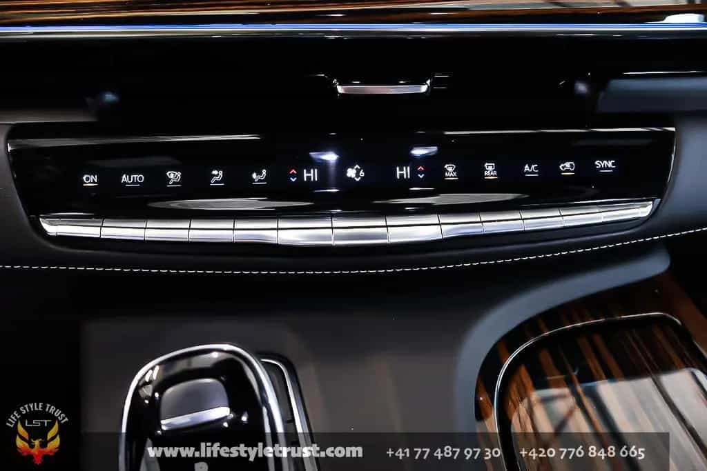 Cadillac Escalade LUXURY 6.2V8 4WD € 68.500 T1 EU EXPORT 06/2023-photo-14