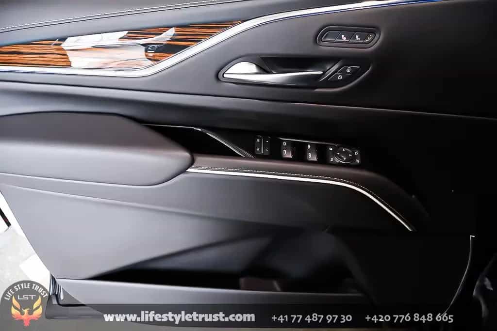 Cadillac Escalade LUXURY 6.2V8 4WD € 68.500 T1 EU EXPORT 06/2023-photo-15