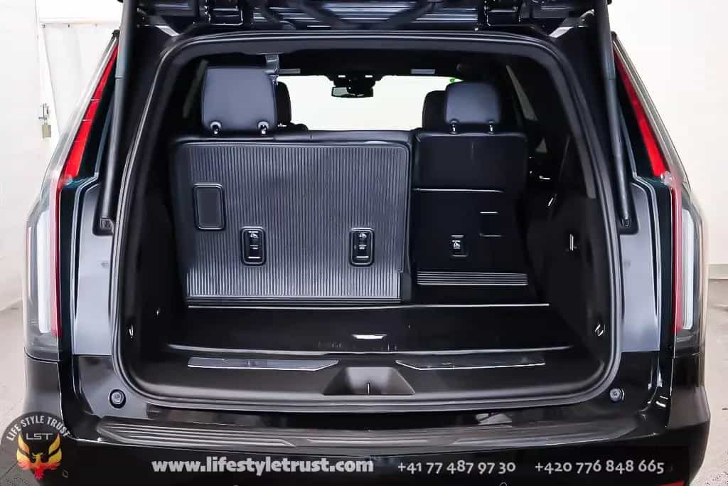 Cadillac Escalade LUXURY 6.2V8 4WD € 68.500 T1 EU EXPORT 06/2023-photo-5