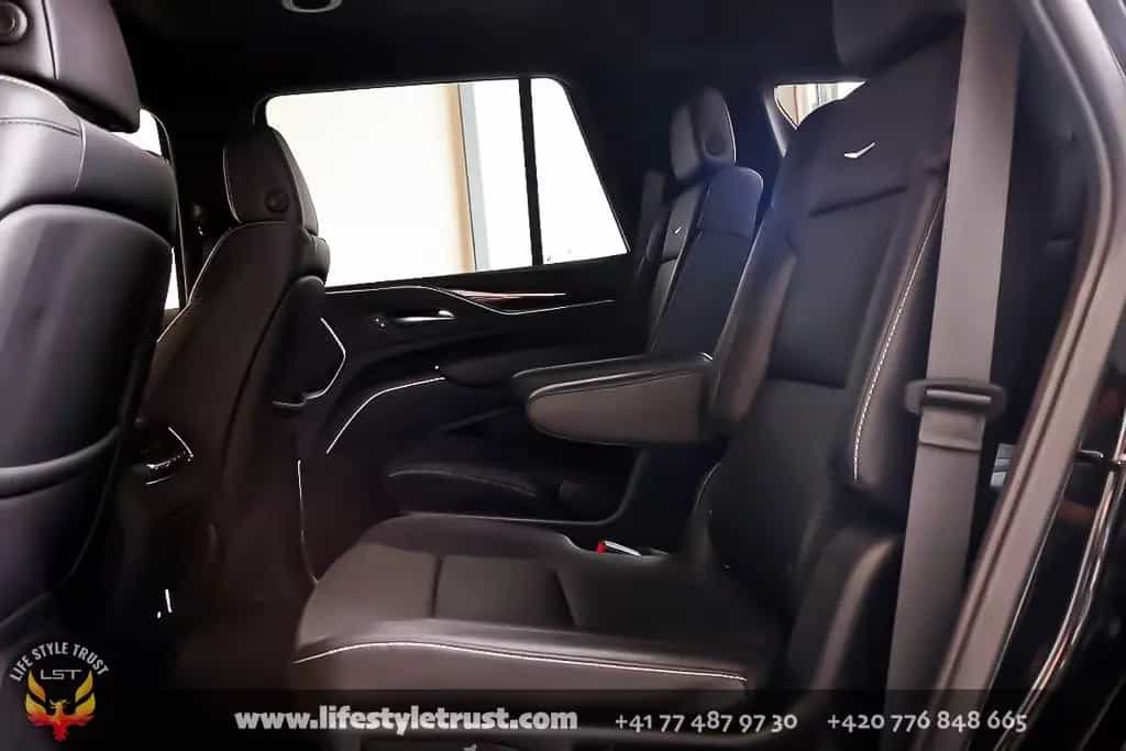 Cadillac Escalade LUXURY 6.2V8 4WD € 68.500 T1 EU EXPORT 06/2023-photo-9