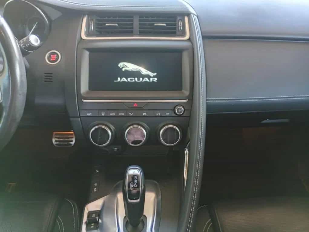 Jaguar E-Pace 2.0 AWD aut. 02/2019-photo-5