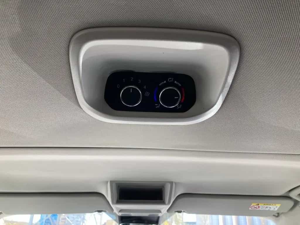 Ford Tourneo Custom 2.0 TDCI Titanium KAMERA+SHZ+DAB 11/2018-photo-30