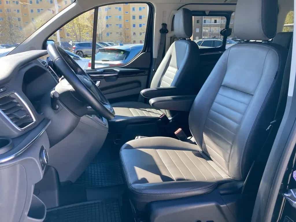 Ford Tourneo Custom 2.0 TDCI Titanium KAMERA+SHZ+DAB 11/2018-photo-8