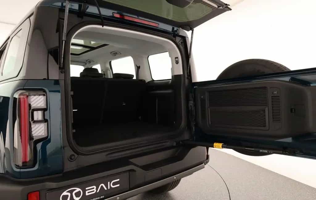BAIC BJ40 null-photo-21