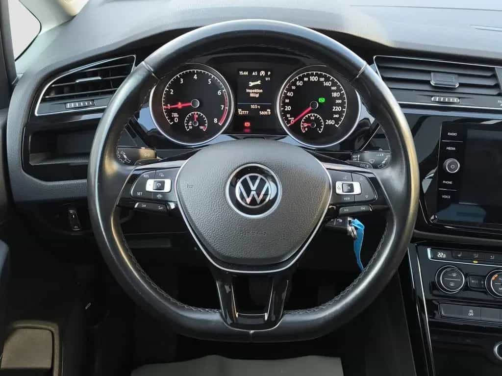 Volkswagen Touran 1.5 TSI DSG Highline AHK NAVI LED RFK 03/2021-photo-13