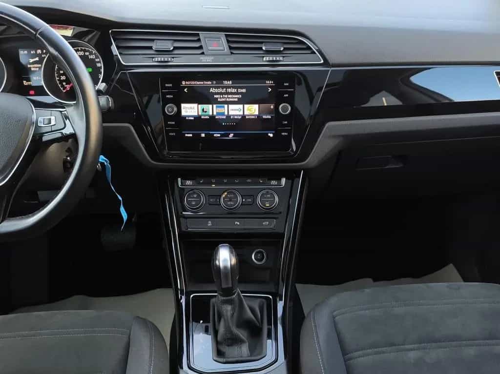 Volkswagen Touran 1.5 TSI DSG Highline AHK NAVI LED RFK 03/2021-photo-18