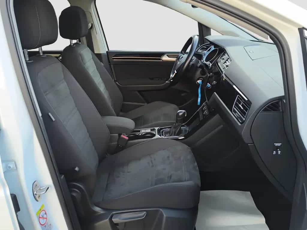 Volkswagen Touran 1.5 TSI DSG Highline AHK NAVI LED RFK 03/2021-photo-19