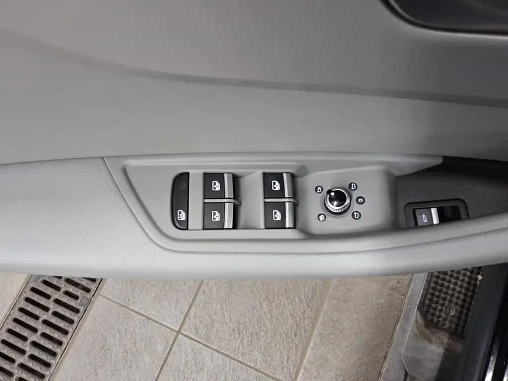 Audi A4 Allroad 40 TDI Qu. T-Leder Navi+ LED Pano RFK 03/2022-photo-8