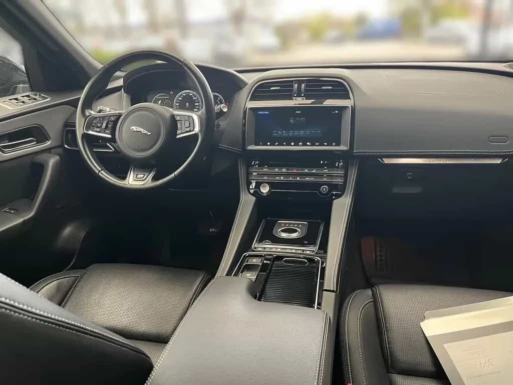 Jaguar F-Pace 30d R-Sport AWD LED+Navi+SHZ+Kamera+PDC+ 01/2019-photo-9