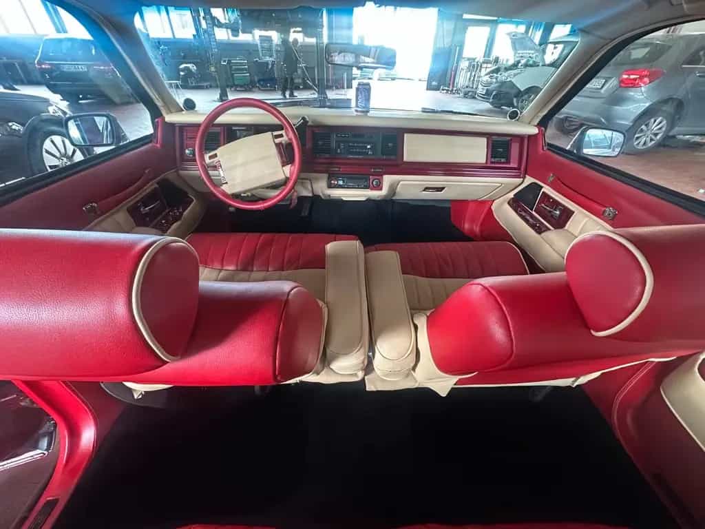 Lincoln Town Car Signature Series 07/1991-photo-12