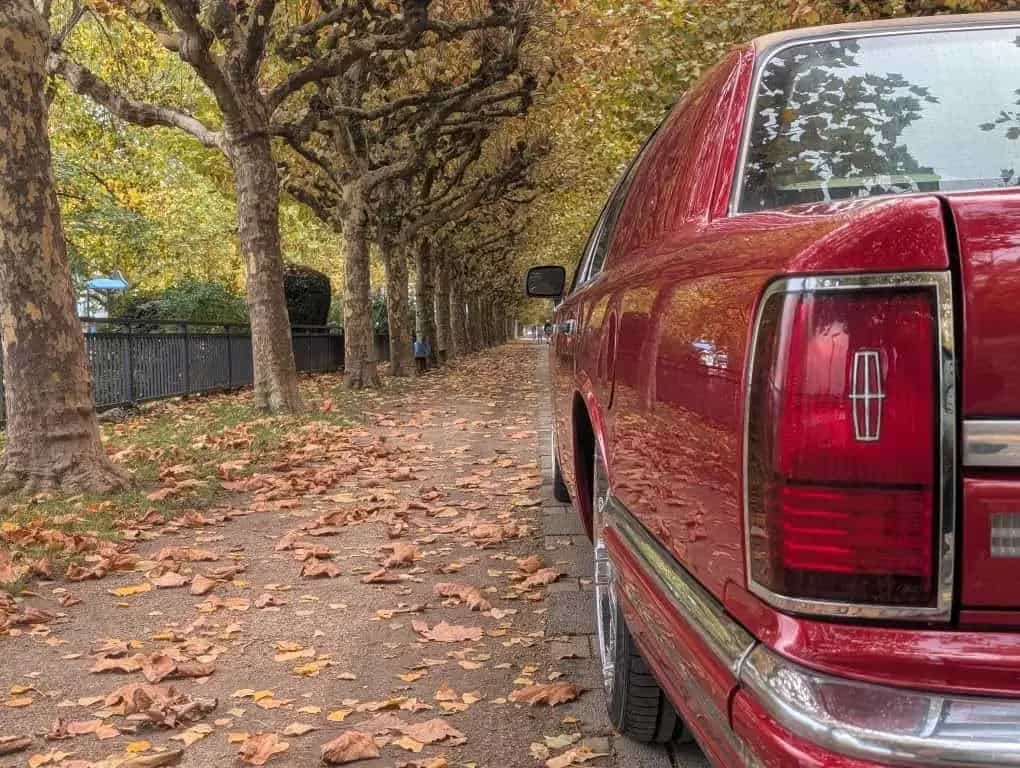 Lincoln Town Car Signature Series 07/1991-photo-14