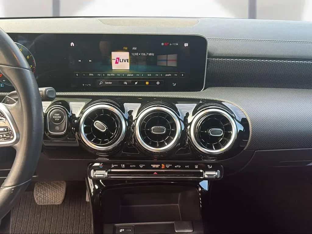 Mercedes-Benz CLA-Class 250 4M SB LEDER LED-HP DSC RFK STHZG MBUX 07/2020-photo-17