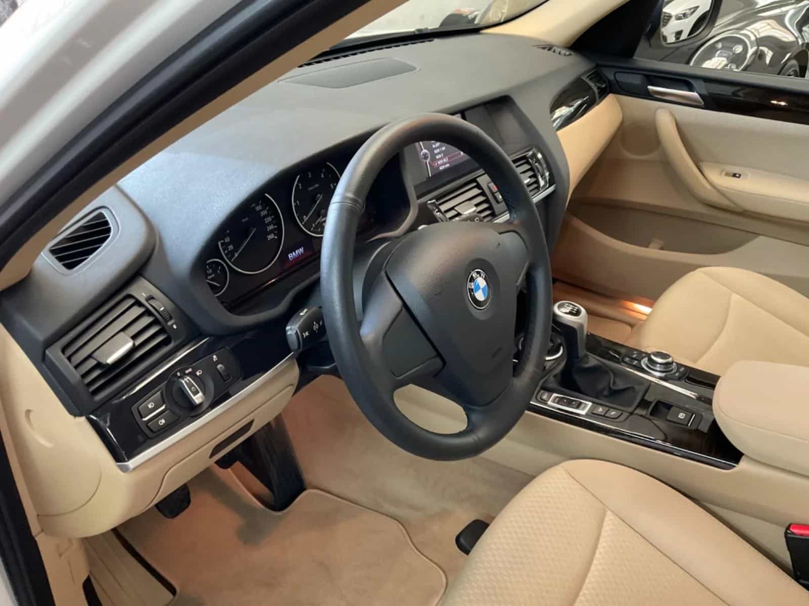 BMW X3 01/2012-photo-26