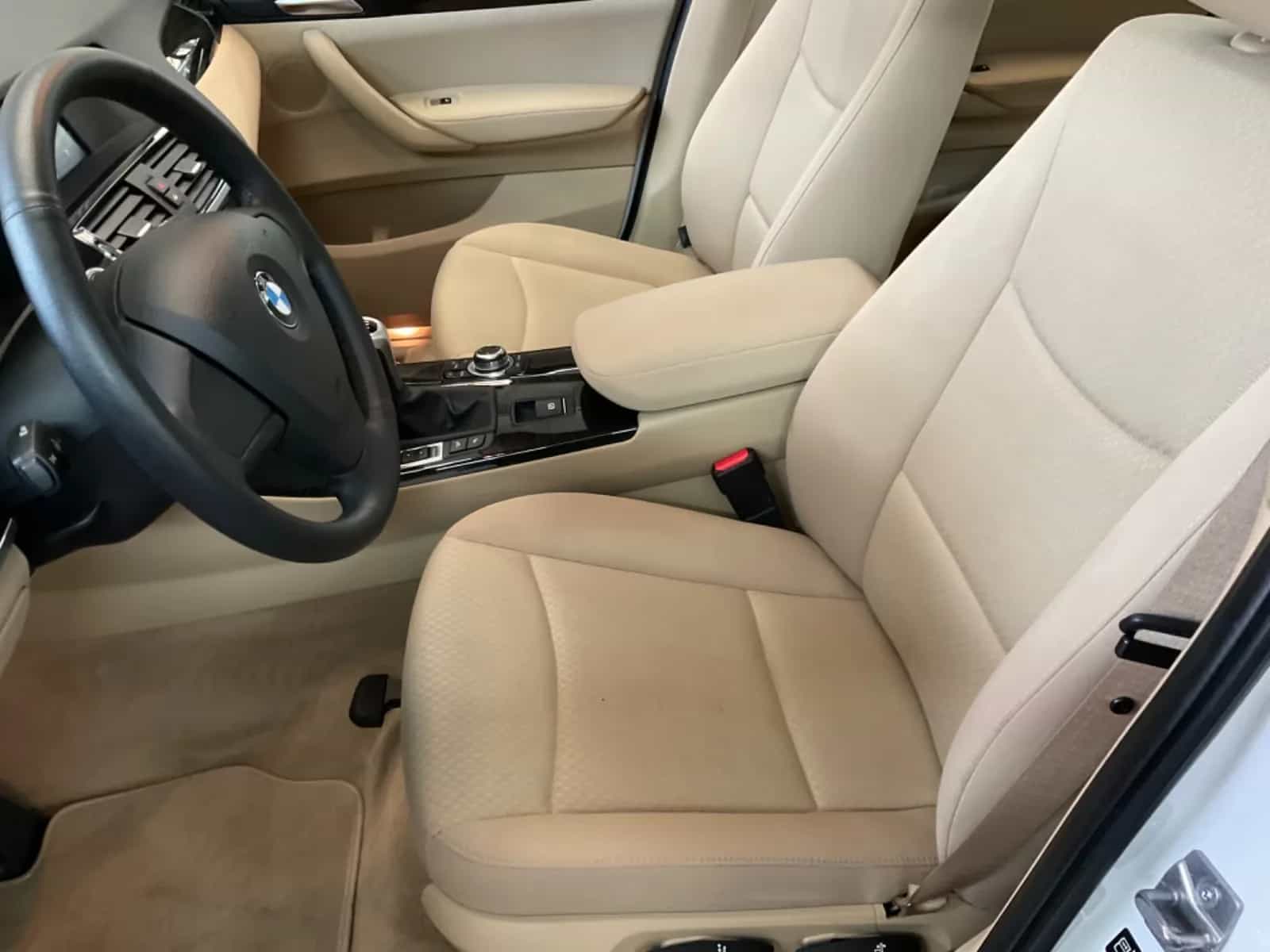BMW X3 01/2012-photo-27