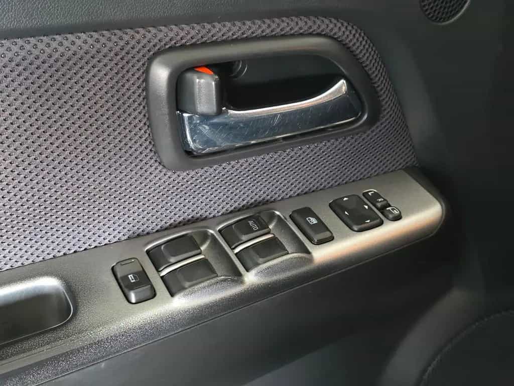 Isuzu D-Max Double Cab Custom 4WD|AUTOMATIK|AHK|KLIMA 11/2010-photo-25