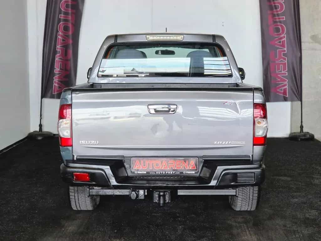 Isuzu D-Max Double Cab Custom 4WD|AUTOMATIK|AHK|KLIMA 11/2010-photo-6
