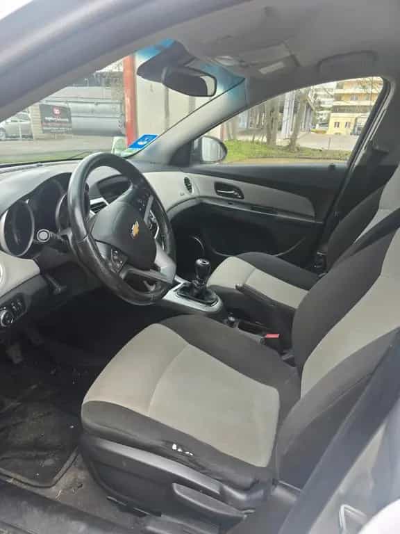 Chevrolet Cruze 1.6 LS Benziner LS 12/2010-photo-4
