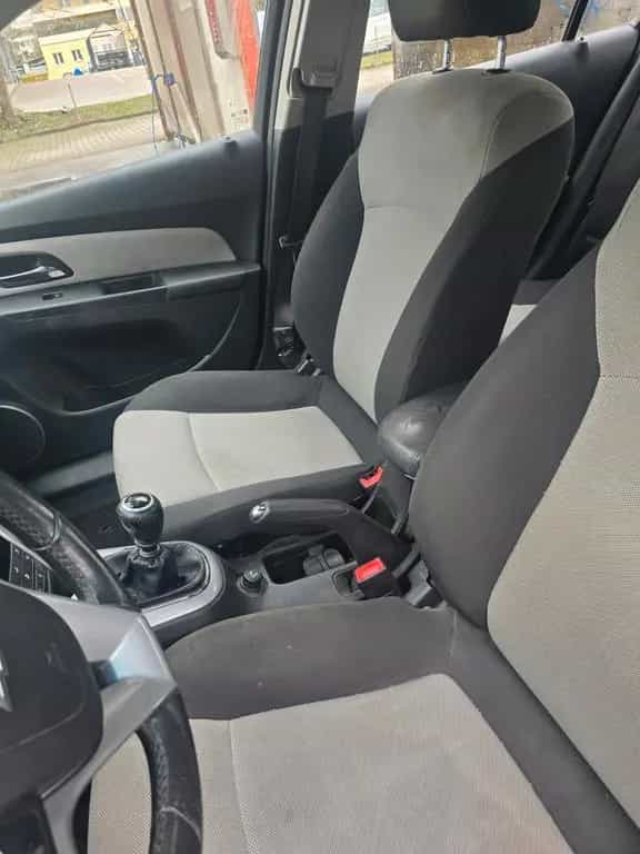 Chevrolet Cruze 1.6 LS Benziner LS 12/2010-photo-5