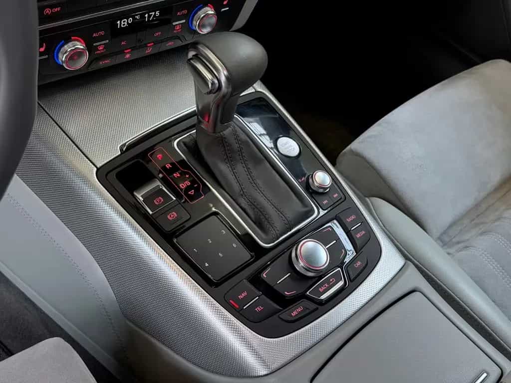 Audi A6 3.0 TDI quattro*S-line*313PS*Kamera*Nappa* 03/2012-photo-17