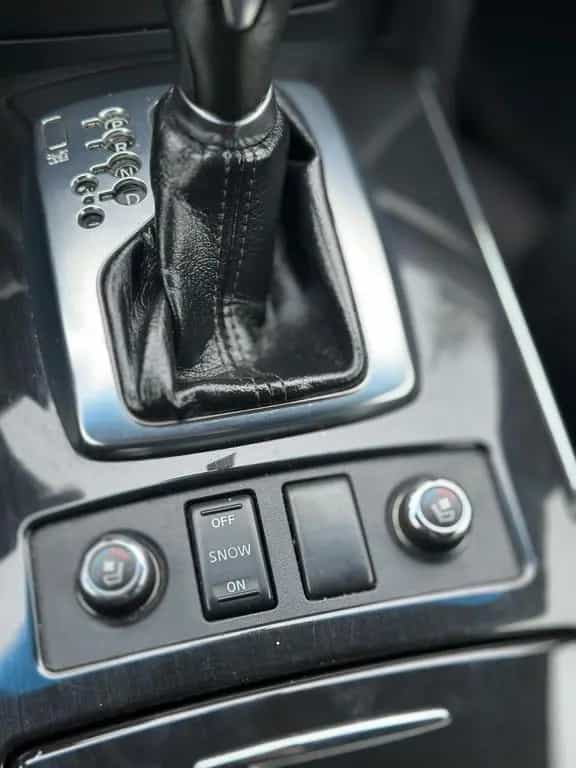 Infiniti FX 35 V6 AWD 04/2010-photo-11