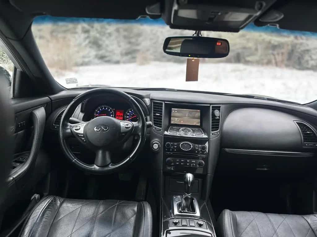 Infiniti FX 35 V6 AWD 04/2010-photo-9