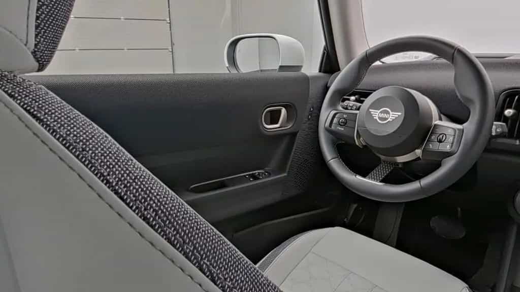 MINI Cooper C 03/2025-photo-10