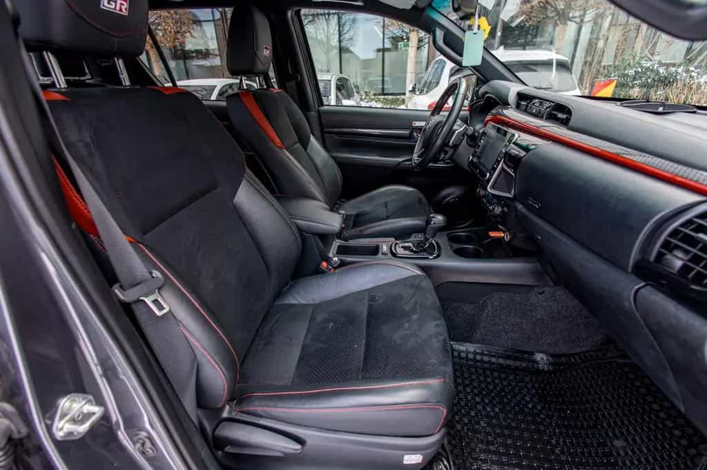 Toyota Hilux 06/2024-photo-29
