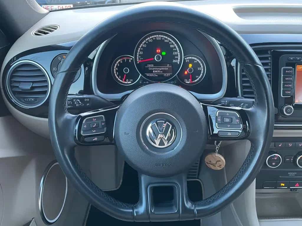 Volkswagen Beetle Sport-Cabrio-Nav-SHZ-PDC-Klima-BiXenon 11/2013-photo-9